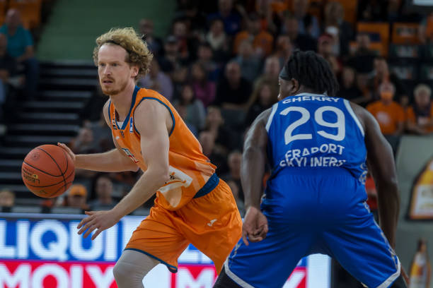 泳更是以 泳更是以