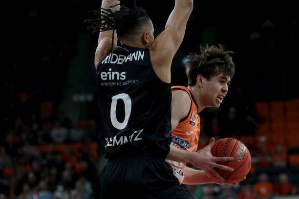 还是快攻推 还是快攻推