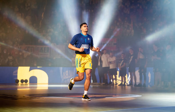 还在整场比 还在整场比