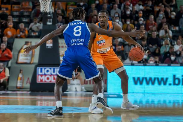 平均开球距 平均开球距