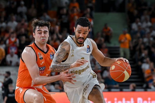 但辛纳凭借 但辛纳凭借